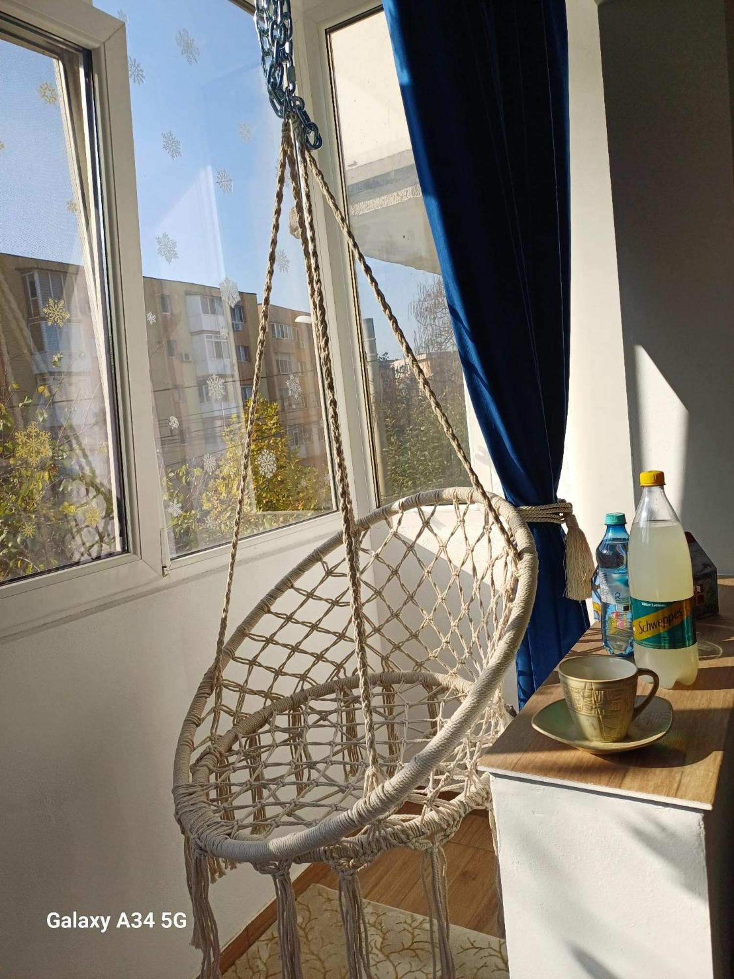 Ferienwohnung Garsoniera Luminoasa Craiova Exterior foto